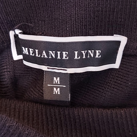 Black knit A - line skirt - Picture 2 of 5